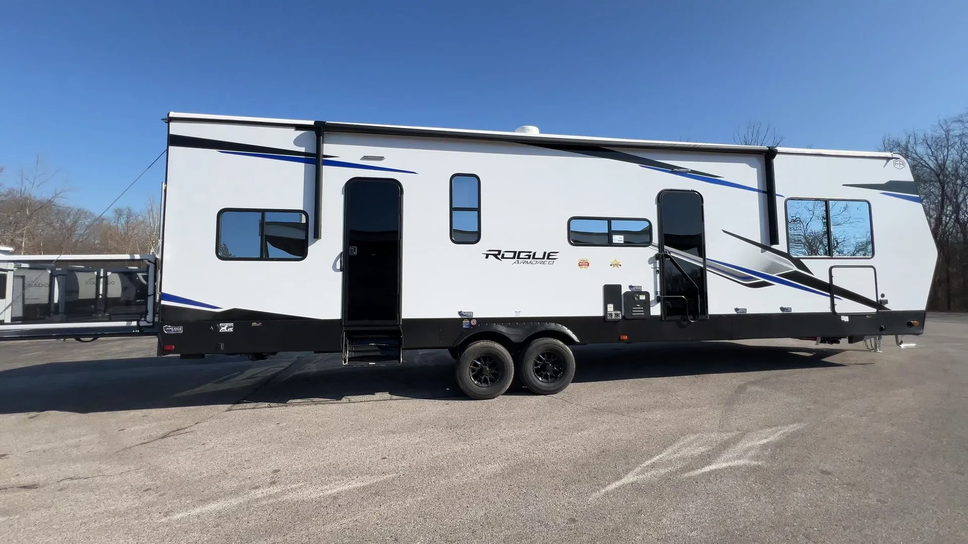 2026 Forest River Cherokee Rogue Armored 32L132 - Photo 4