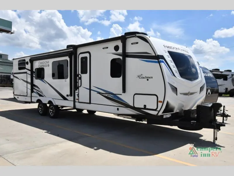 2022 Coachmen Freedom Express Liberty Edition 326BHDSLE - Photo 2
