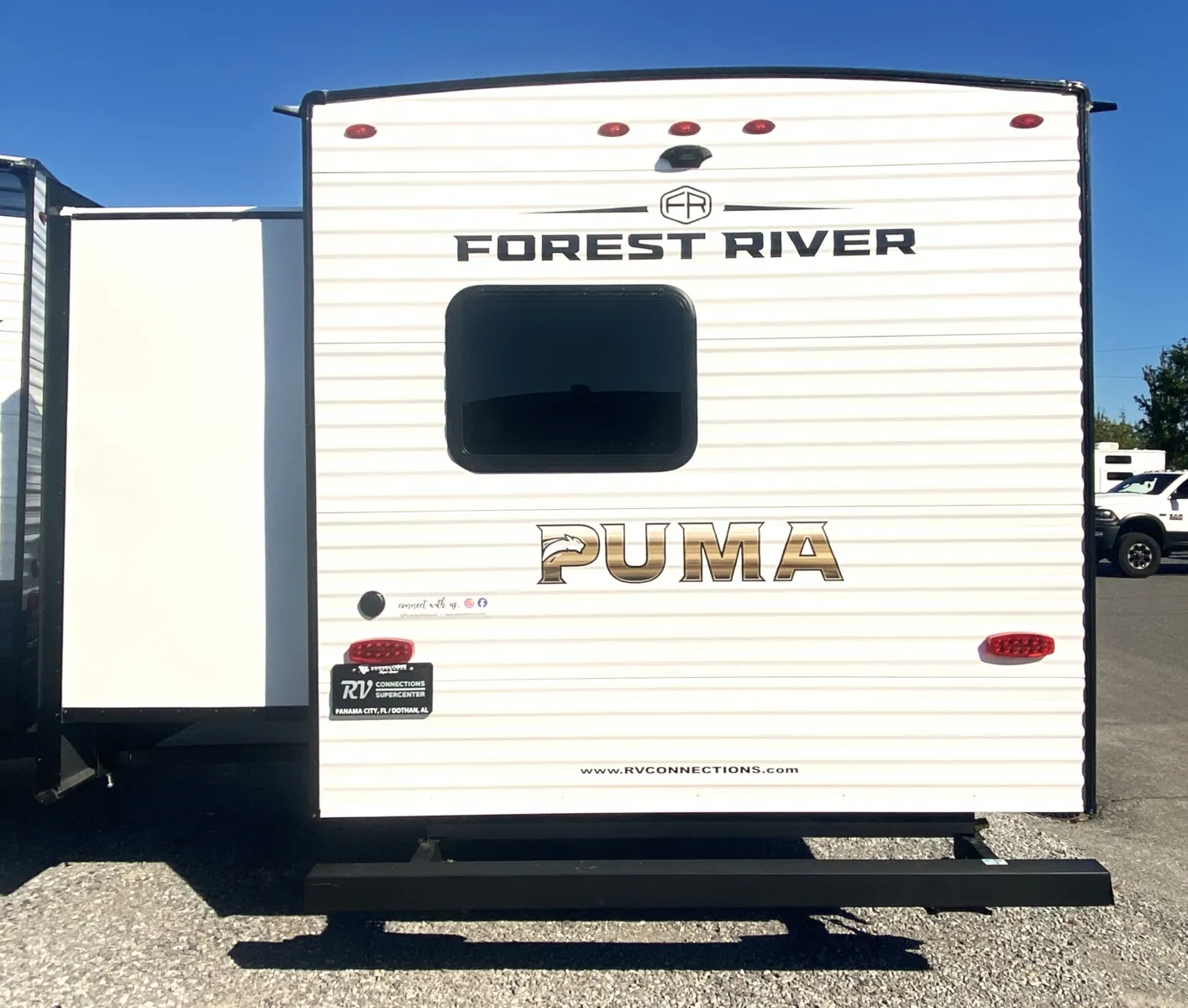 2026 Palomino PUMA Forest River   305BHCE-1 - Photo 4