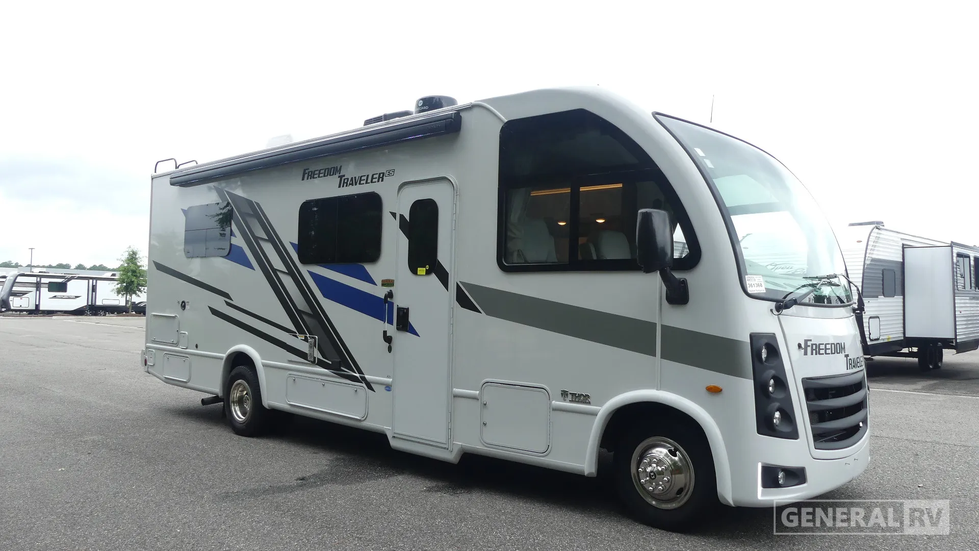 2026 Thor Motor Coach Freedom Traveler A26 - Photo 2