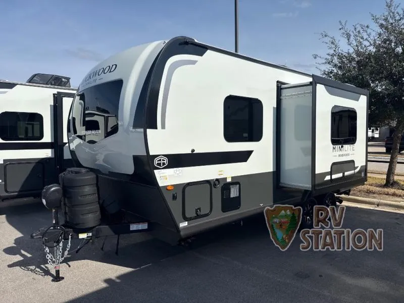 2026 Forest River Rockwood Mini Lite 2109S - Photo 4