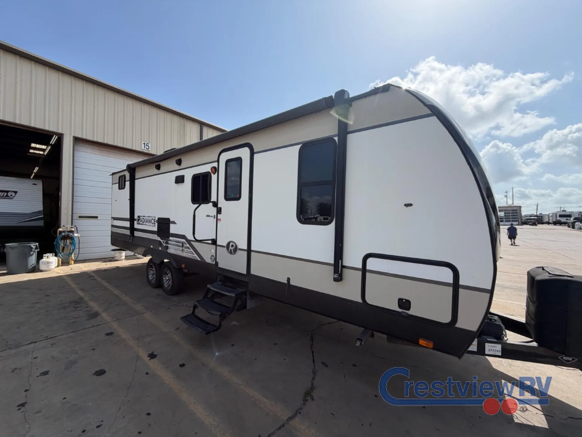 2018 Cruiser RV Radiance 29BH - Photo 4
