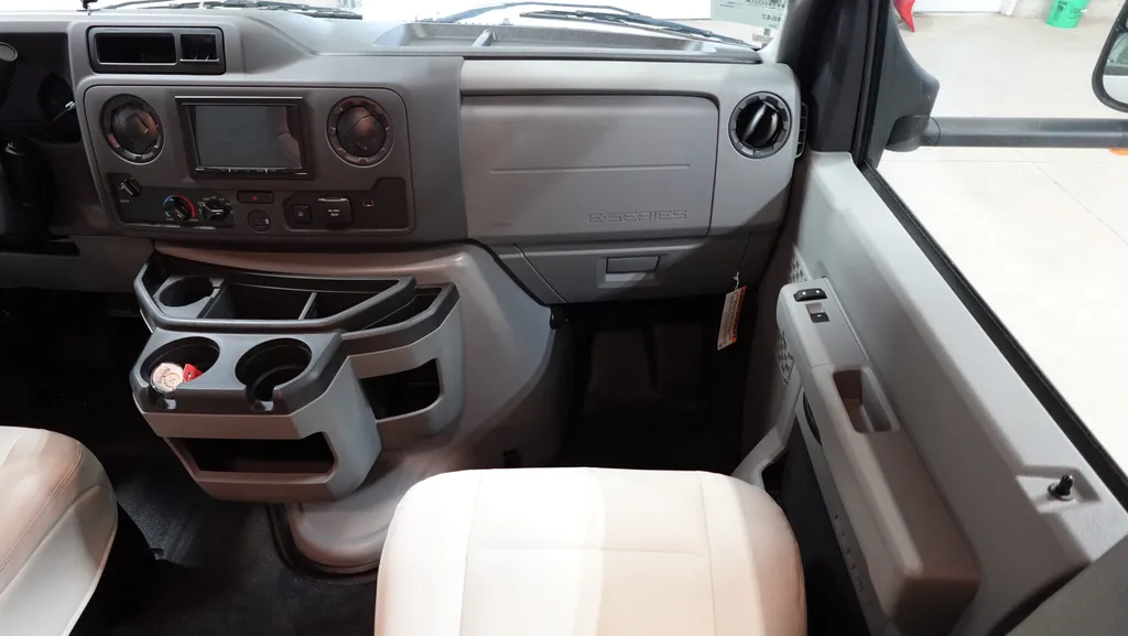 2026 NeXus RV Viper 29V, Photos photo 11