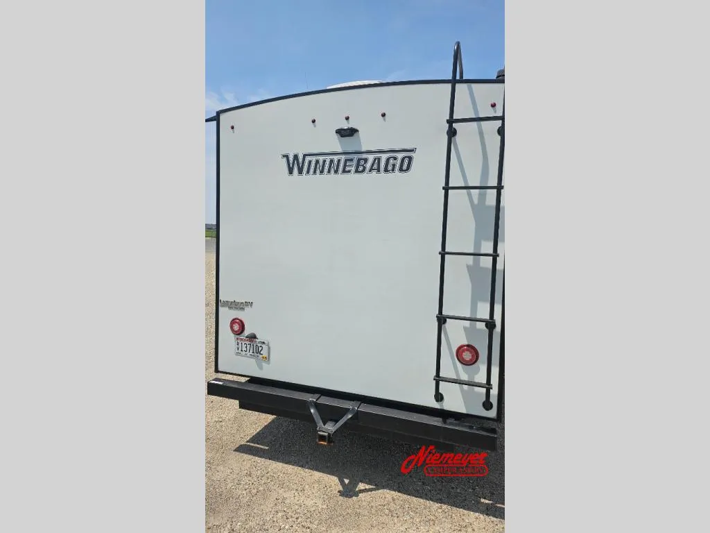 2021 Winnebago Micro Minnie 2108DS - Photo 4