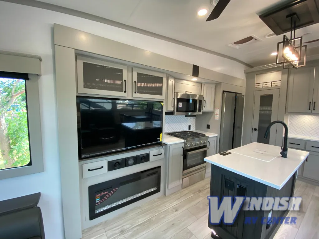 2026 Keystone Montana 385BR, Photos photo 12