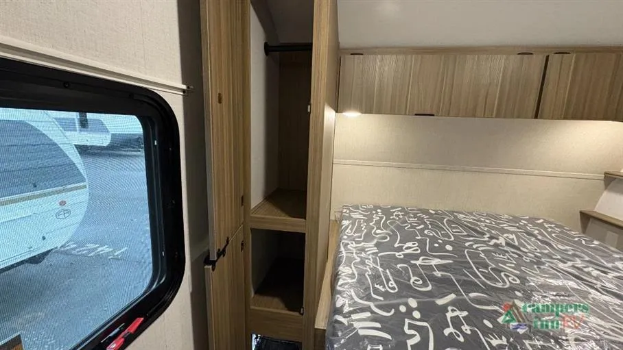 2026 Forest River Wildwood X-Lite 26ICE — Photo 6