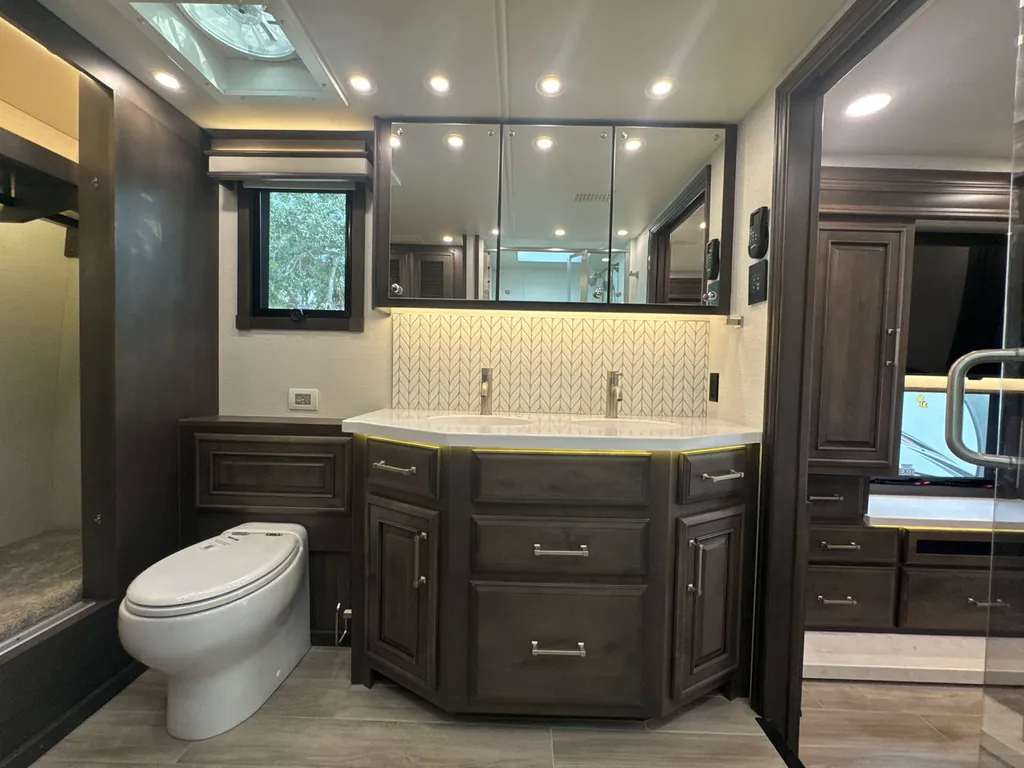 2026 Entegra Coach Aspire 44V, Photos photo 29