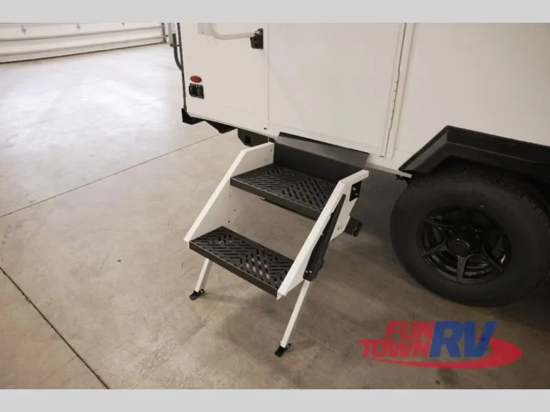 2026 Winnebago Thrive 18FBS - Photo 3