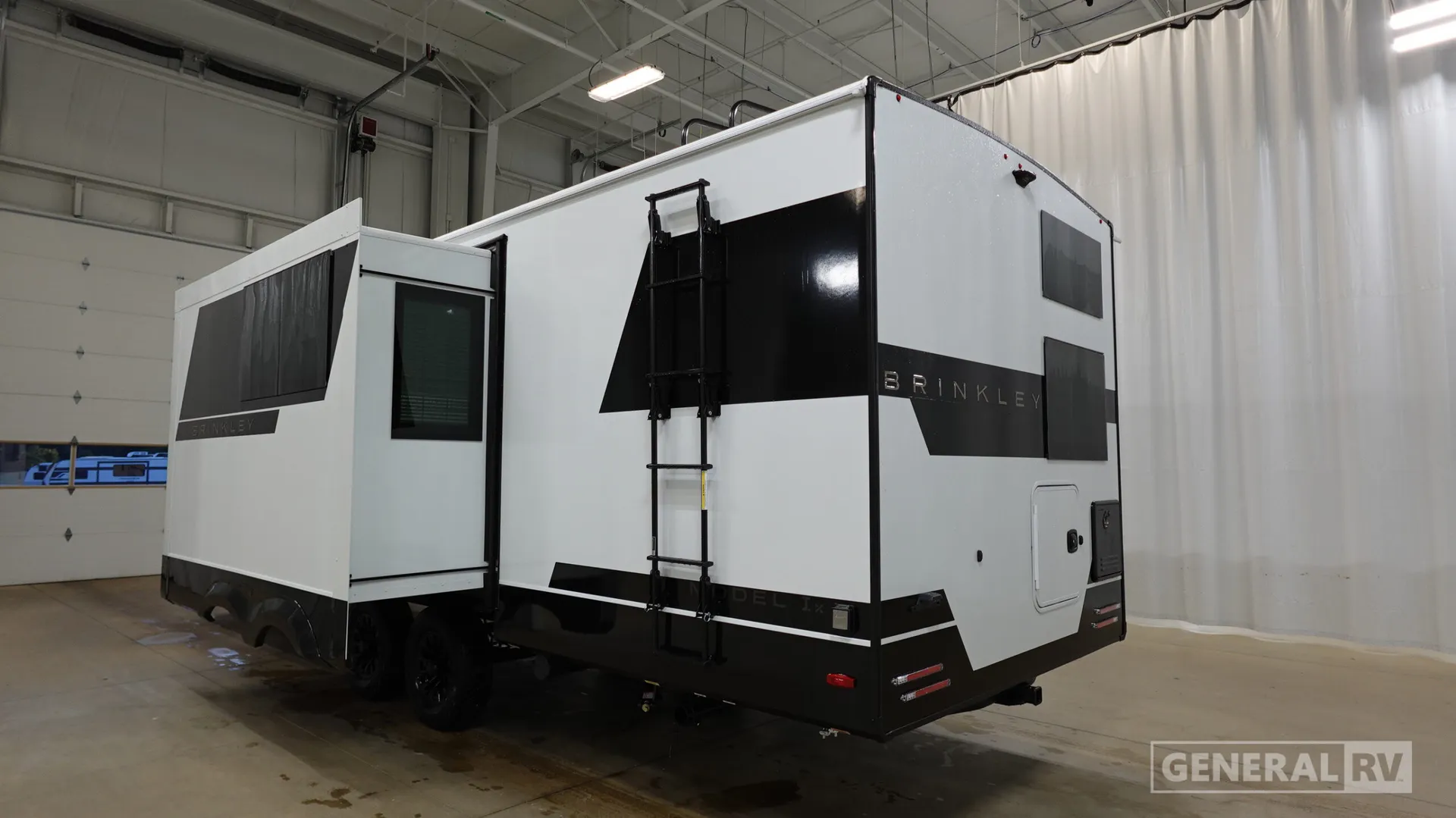 2026 Brinkley Model Ix 24X - Photo 4