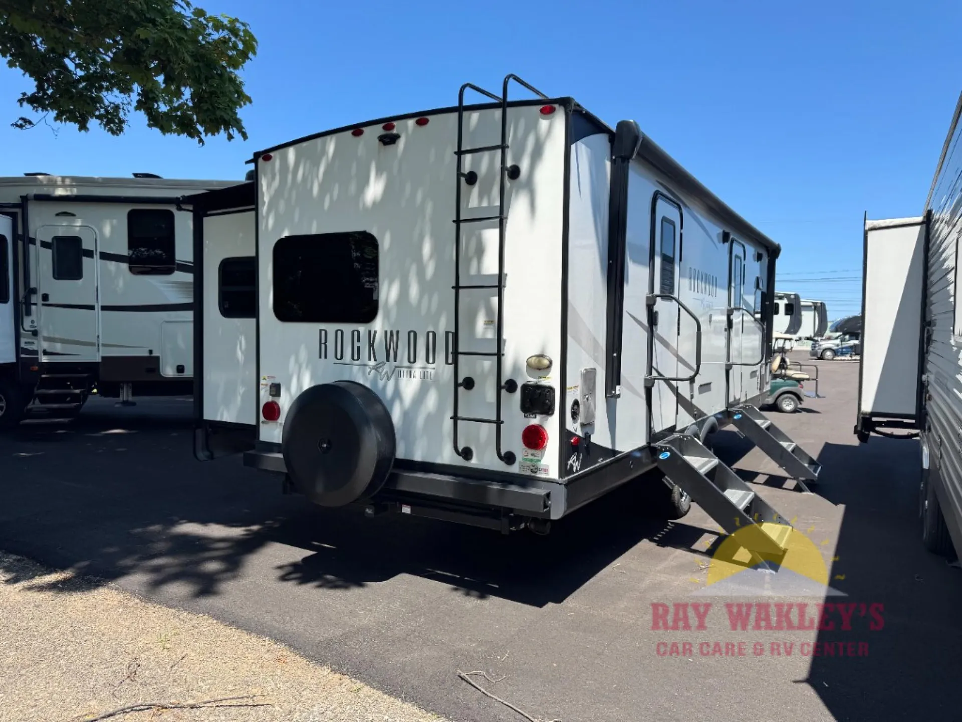 2023 Forest River Rockwood Ultra Lite 2608BS — Photo 5