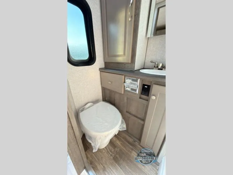 2026 Northwood Arctic Fox Camper 1140 - Photo 4