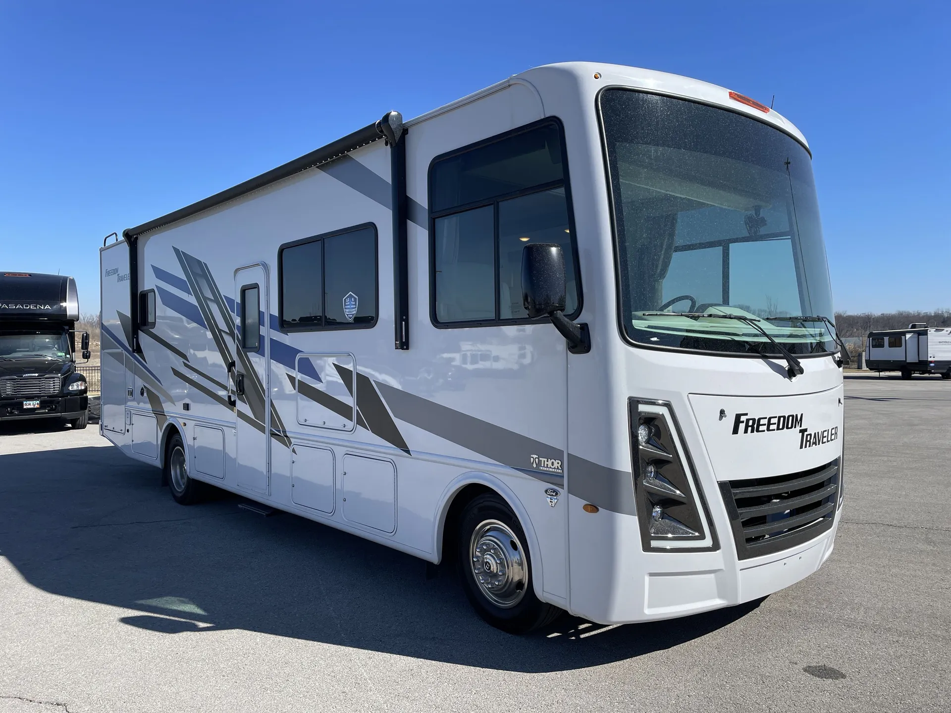 2026 Thor Motor Coach Freedom Traveler B30 - Photo 2