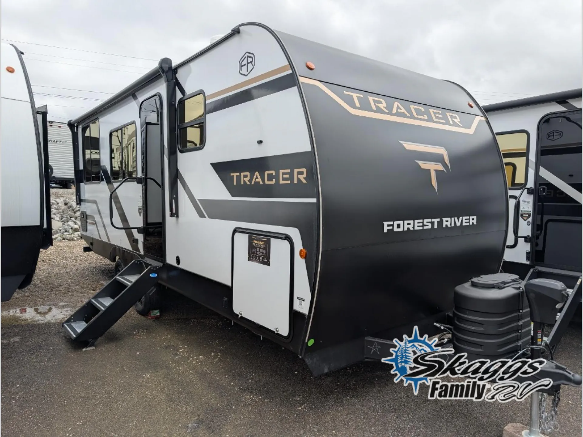 2026 Prime Time Tracer 220RS - Photo 2