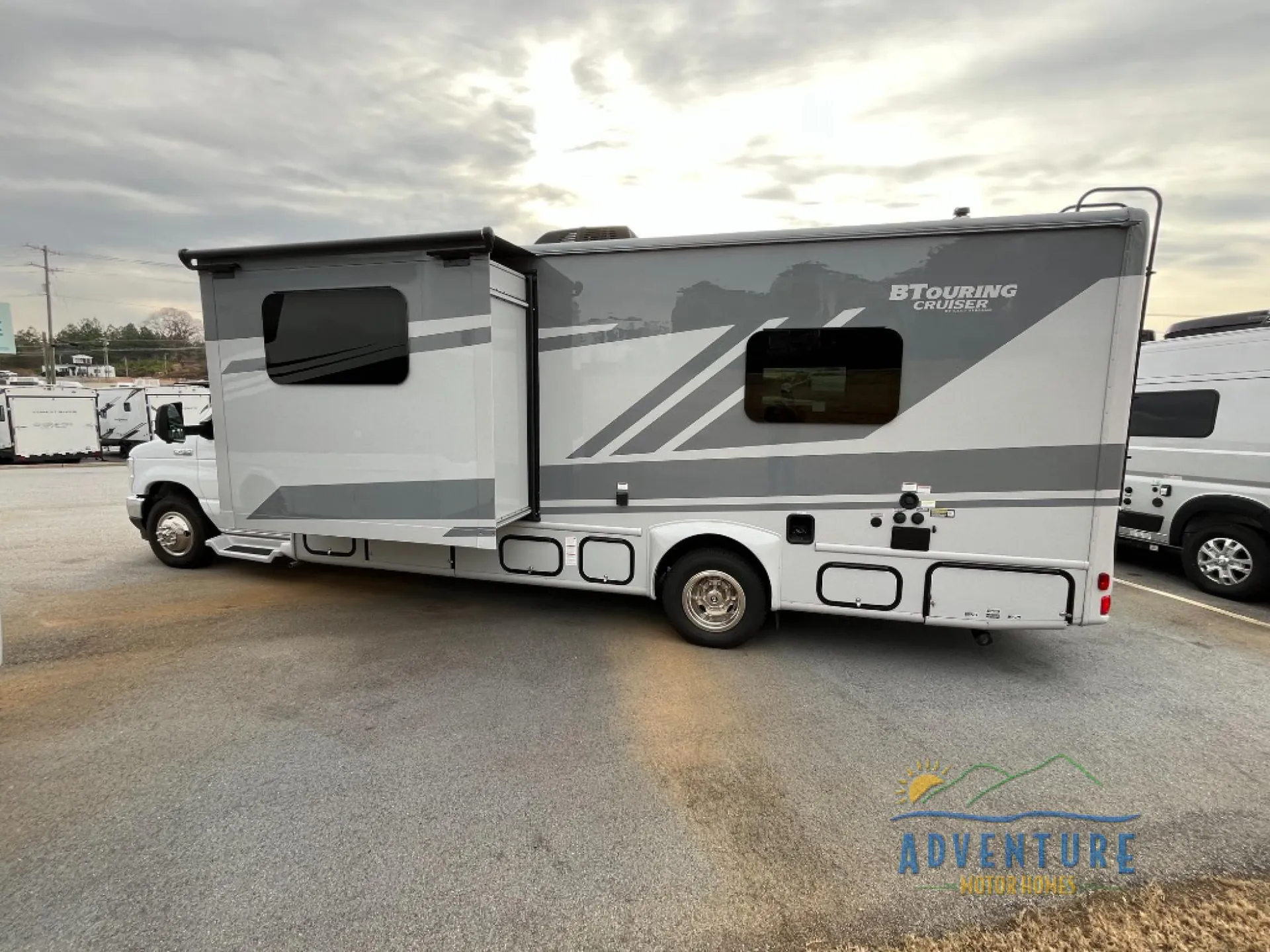 2026 Gulf Stream BT Cruiser 5255 - Photo 4