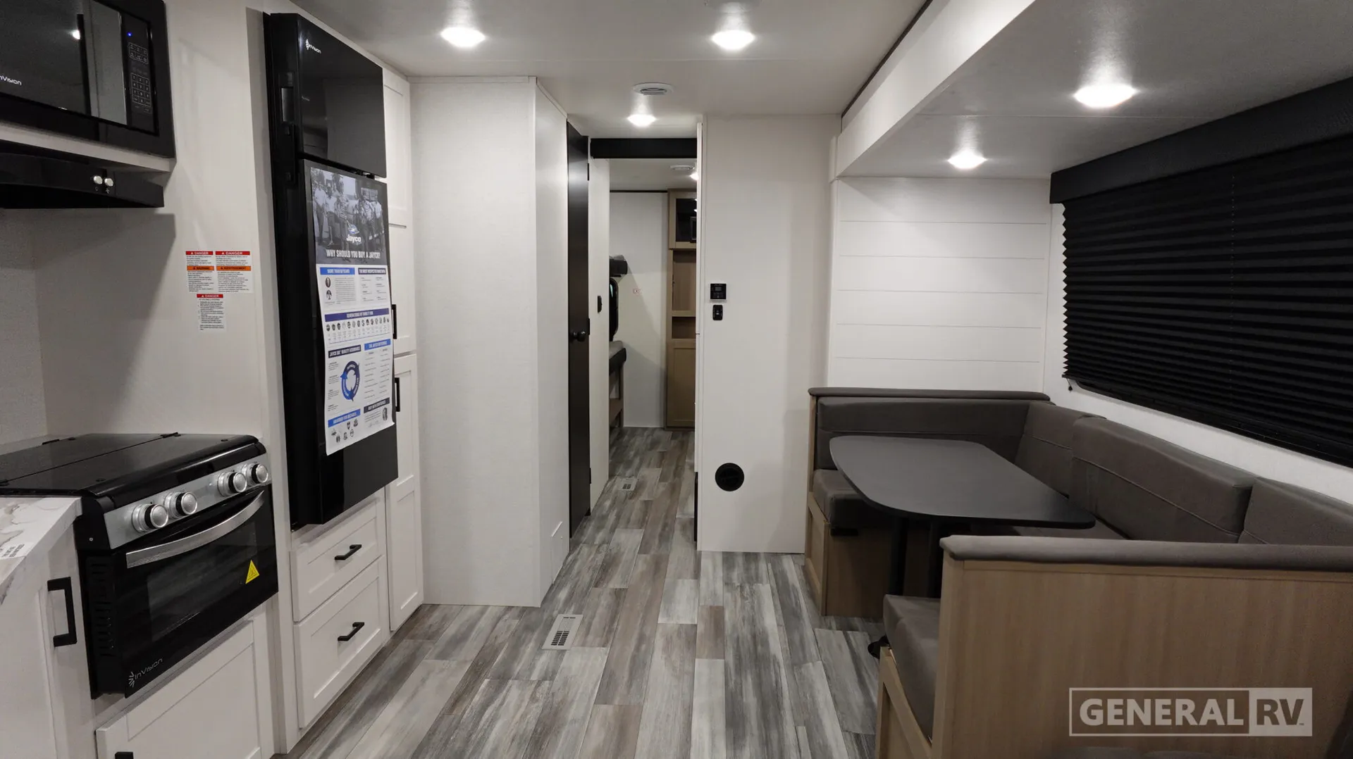 2026 Jayco Jay Flight SLX 321BDS - Photo 3