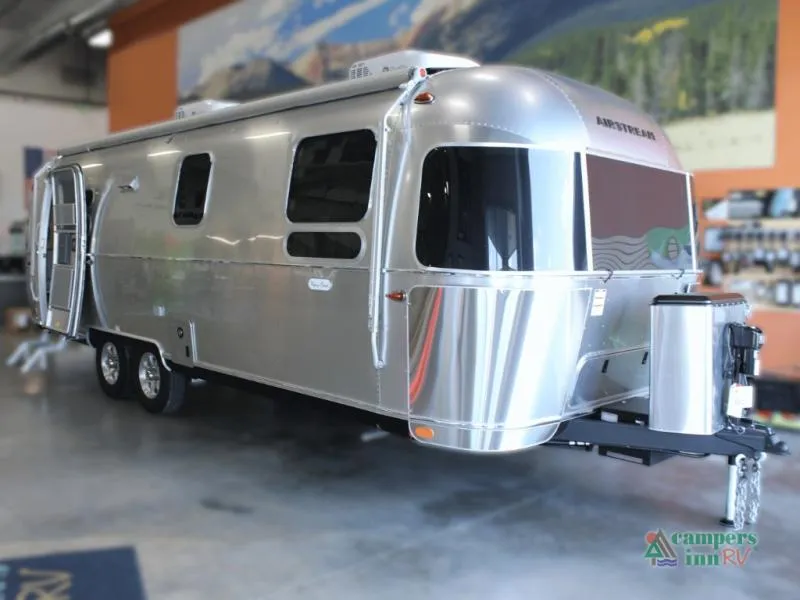2026 Airstream Flying Cloud 27FB - Photo 2