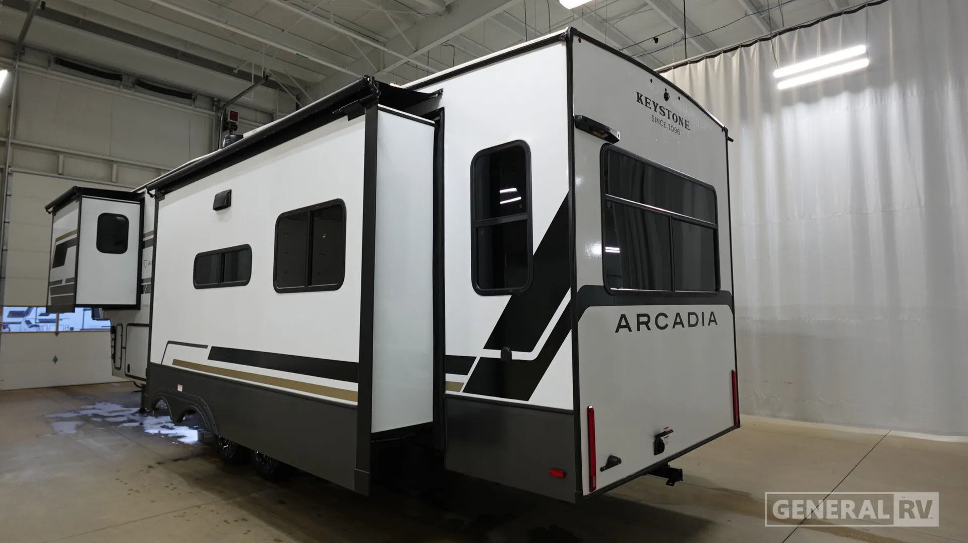2026 Keystone Arcadia 3260RL - Photo 4