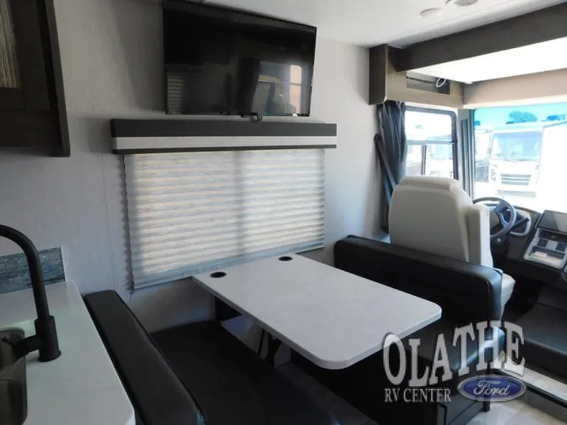 2024 Coachmen Pursuit 27XPS - Photo 4