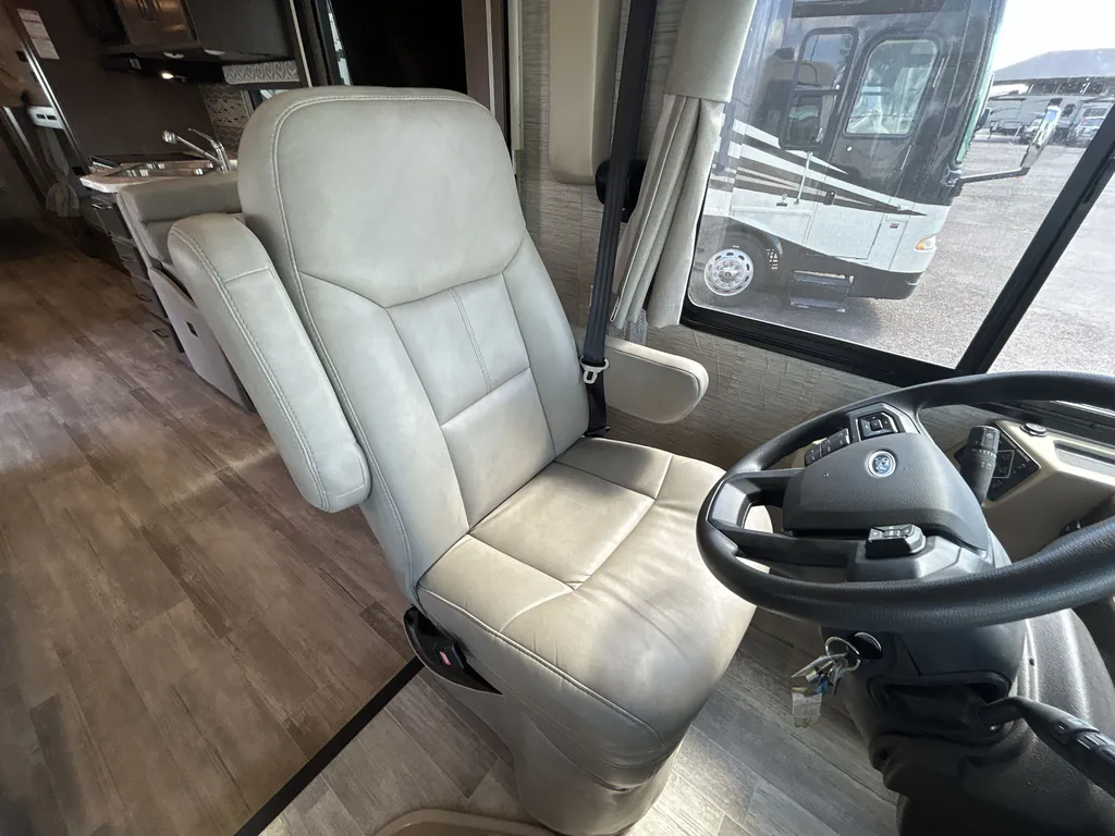 2022 Thor Motor Coach Freedom Traveler A32, Photos photo 28