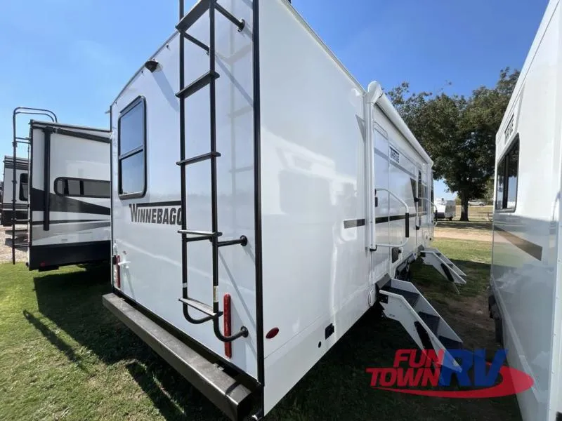 2026 Winnebago Thrive 26FKD - Photo 3