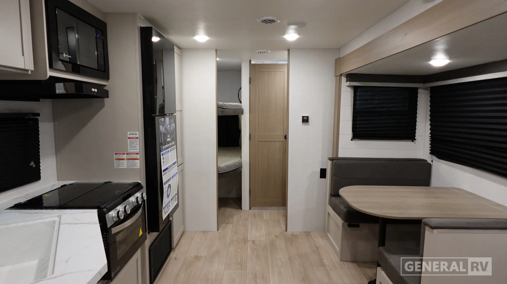 2027 Jayco Jay Flight SLX 261BHS - Photo 3