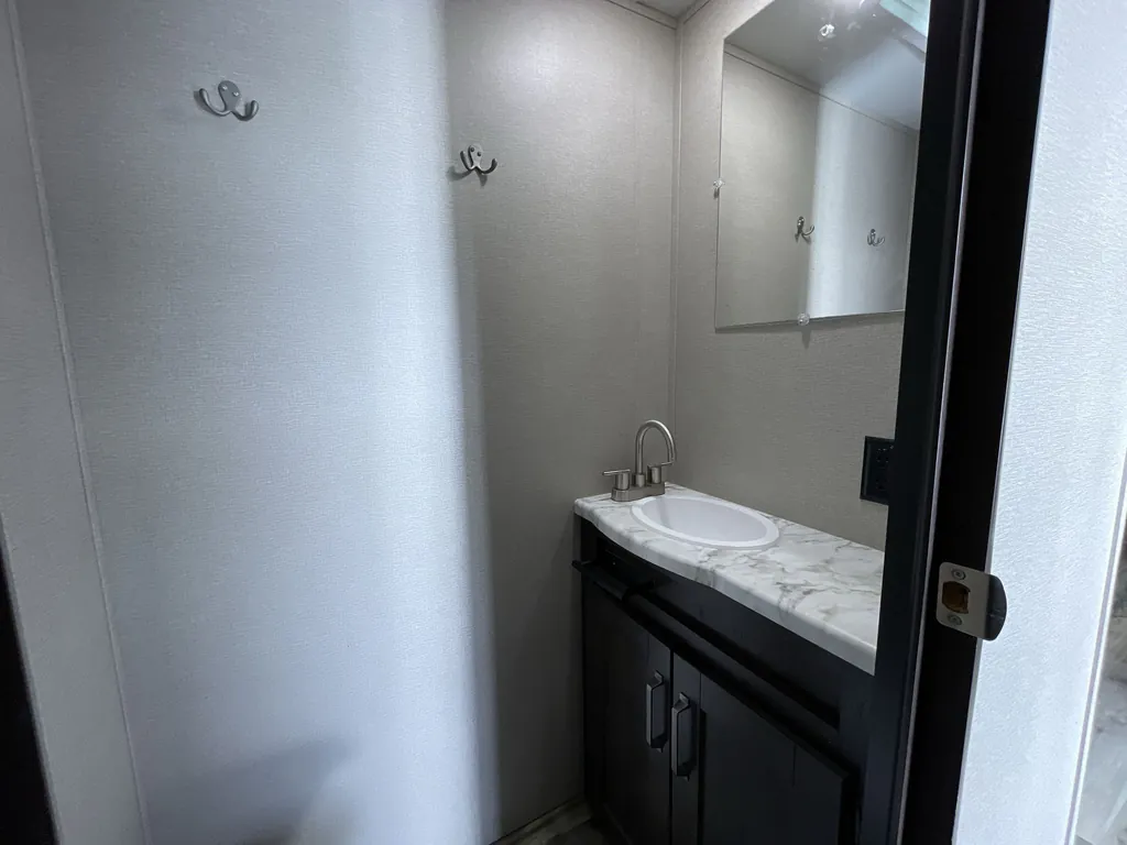2023 Grand Design Transcend Xplor 321BH, Photos photo 22