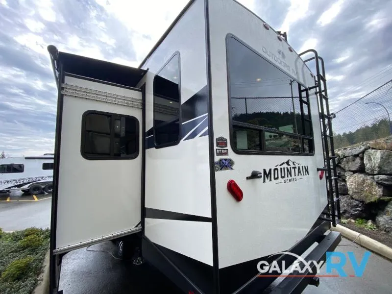 2026 Outdoors RV Glacier Peak 26RDS - Photo 3