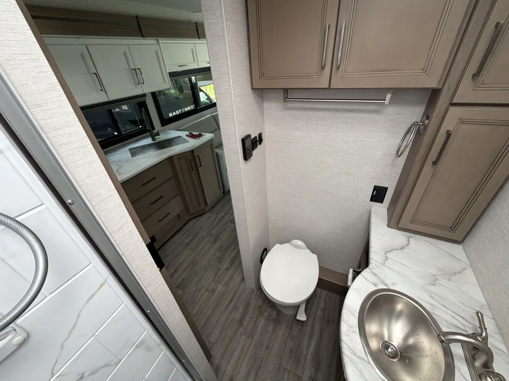 2024 Thor Motor Coach Freedom Traveler A29, Photos photo 18