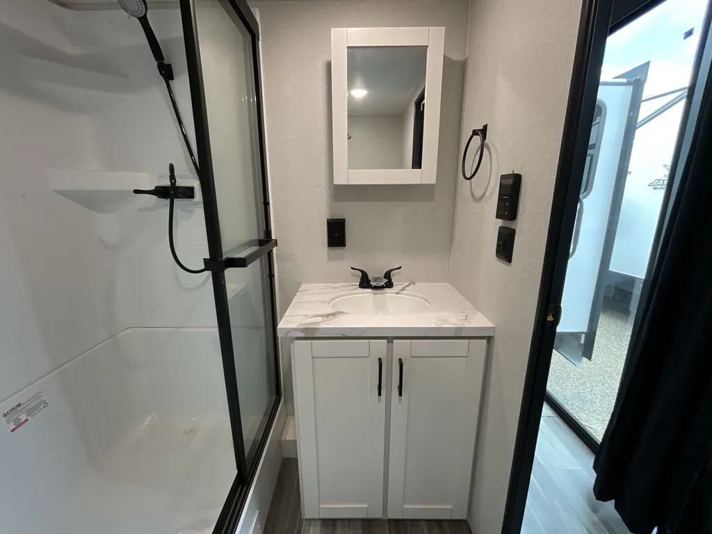 2026 Jayco Jay Flight Bungalow 401LOFT DS, Photos photo 18