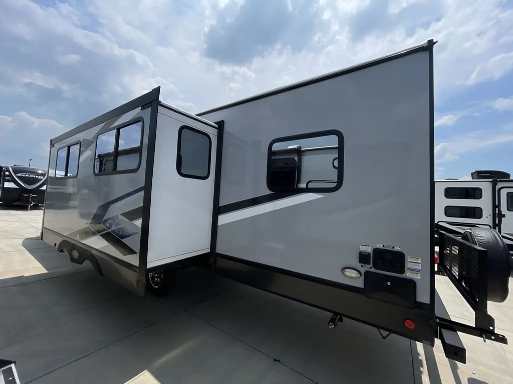 2023 Forest River Cherokee Alpha Wolf 30RDB-L, Photos photo 10