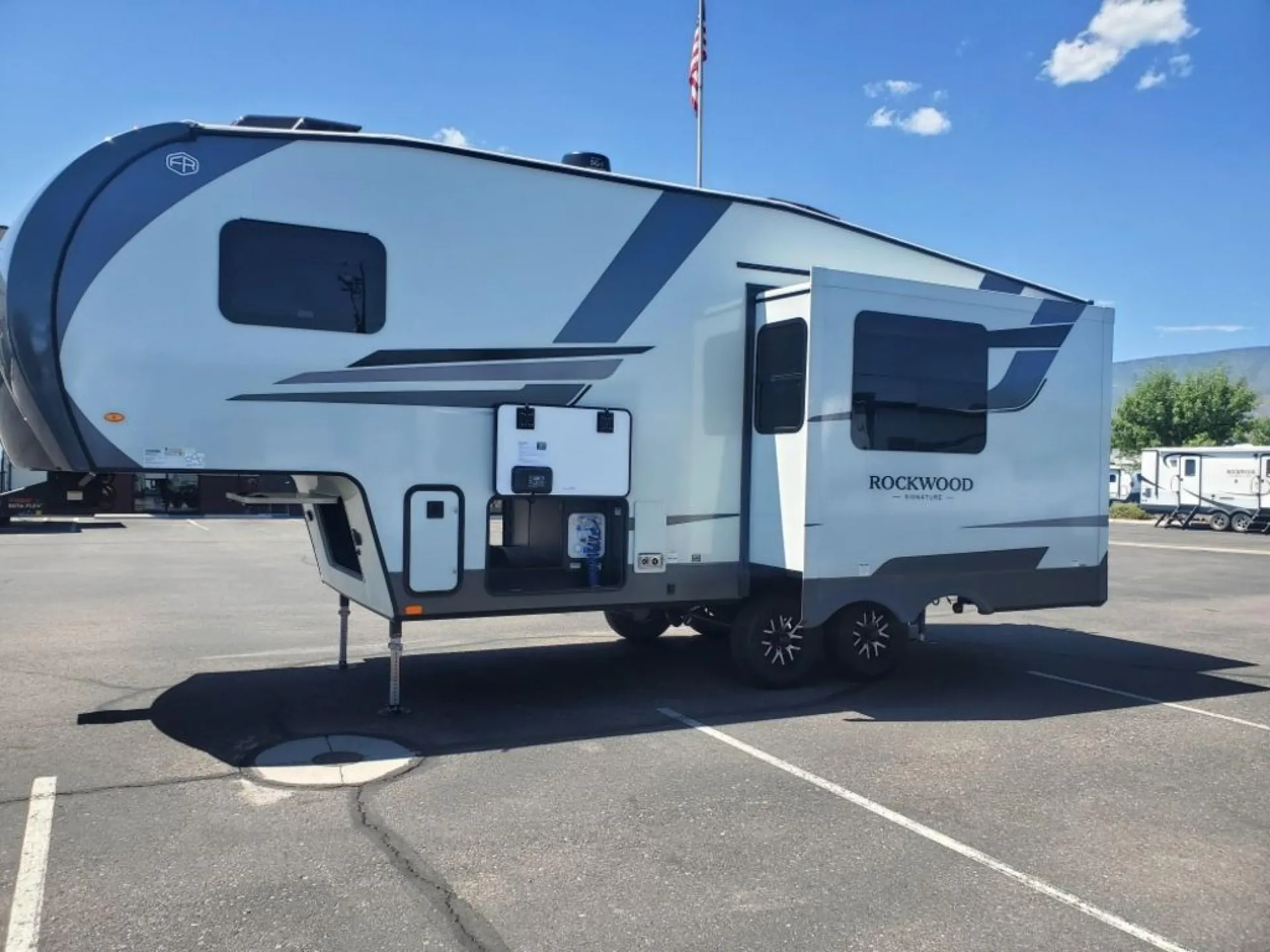 2026 Forest River Rockwood R282RK - Photo 4