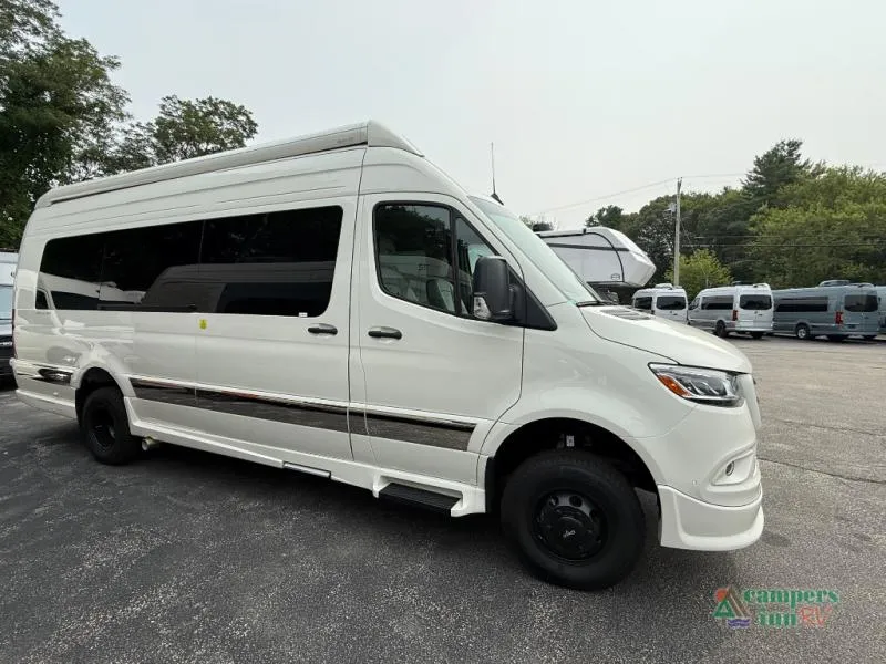 2026 Grech RV Strada-ion AWD LOUNGE - Photo 4