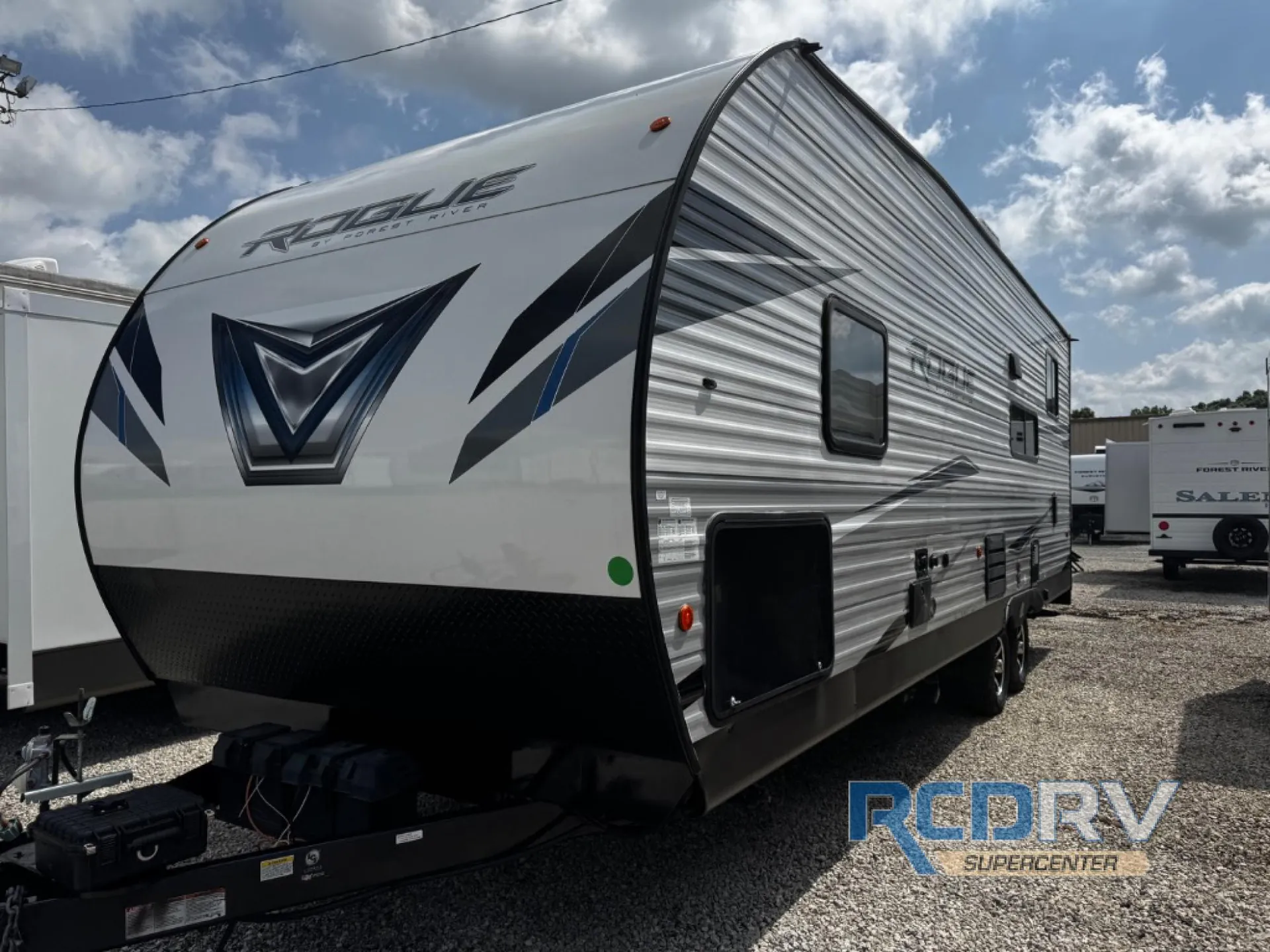 2021 Forest River Vengeance Rogue 25V - Photo 4