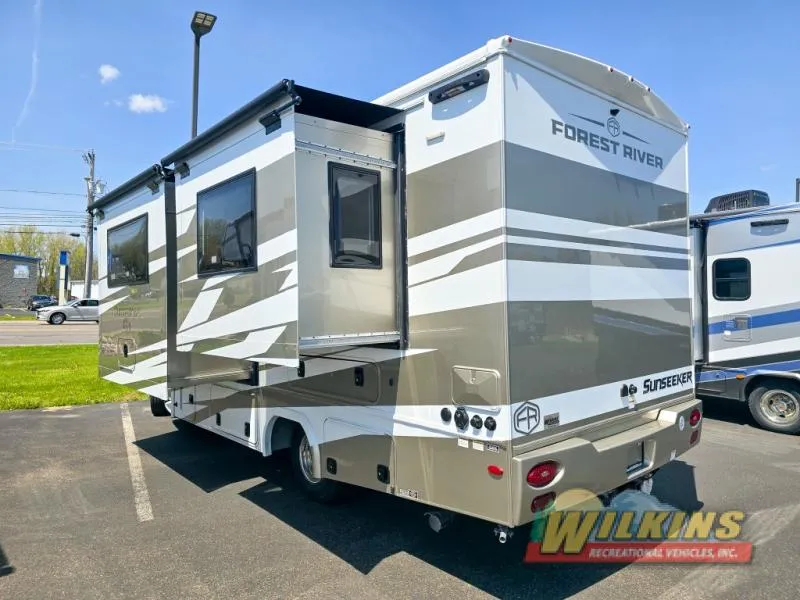 2026 Forest River Sunseeker MBS 2400B - Photo 4