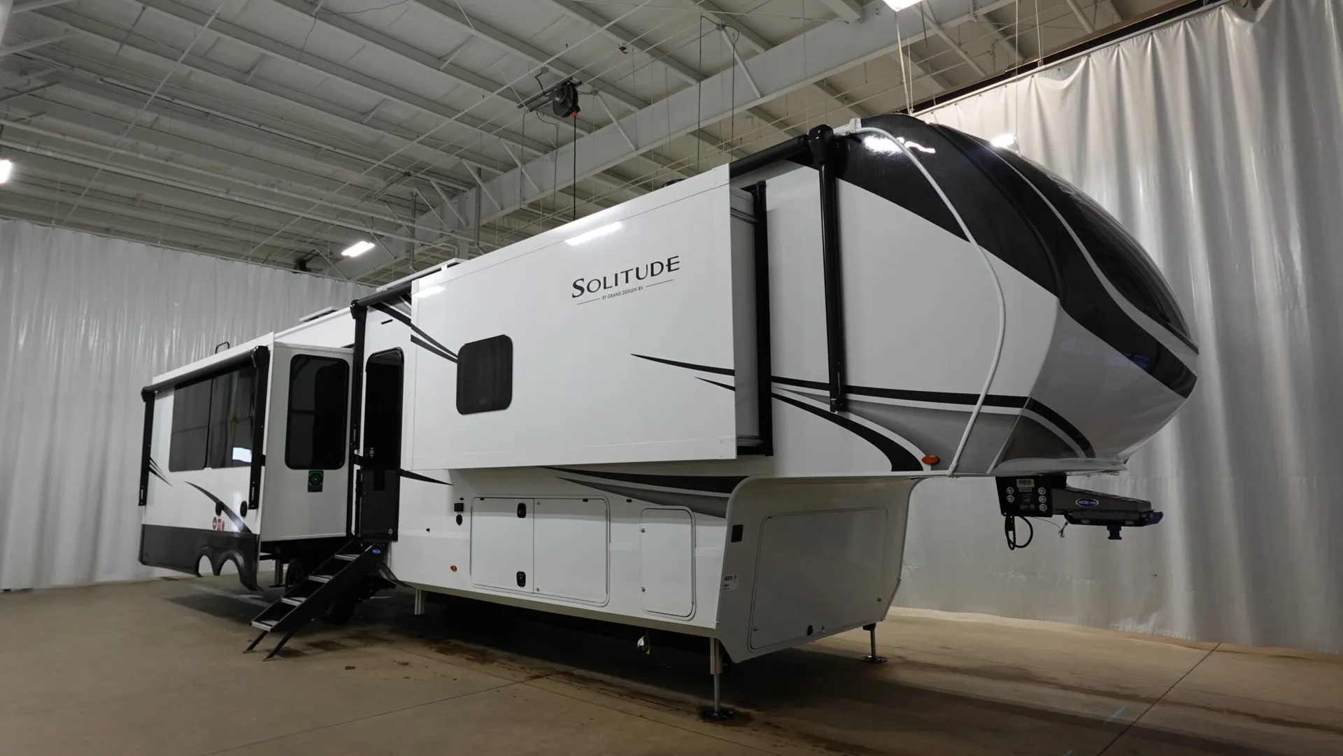 2026 Grand Design Solitude 417KB - Photo 2