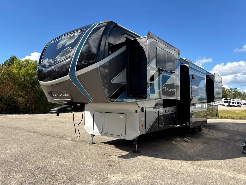 2026 Keystone Alpine 3710FL - Photo 4