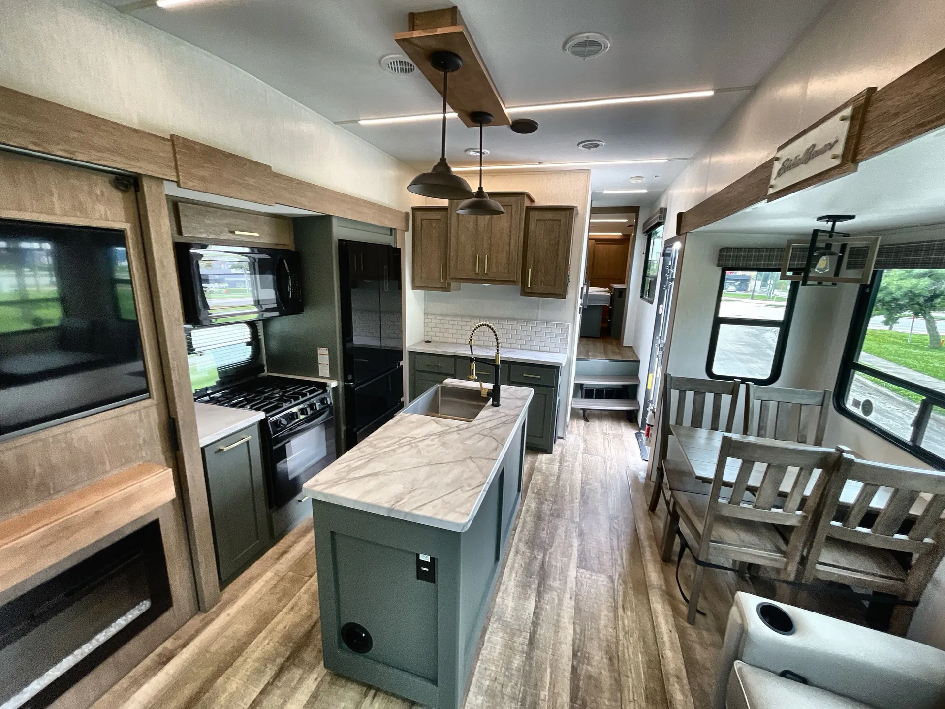 2024 Heartland Eddie Bauer 3100RL — living area main
