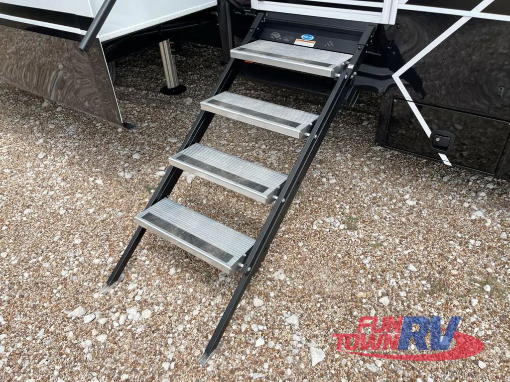 2026 Brinkley Model G 3970, Photos photo 8
