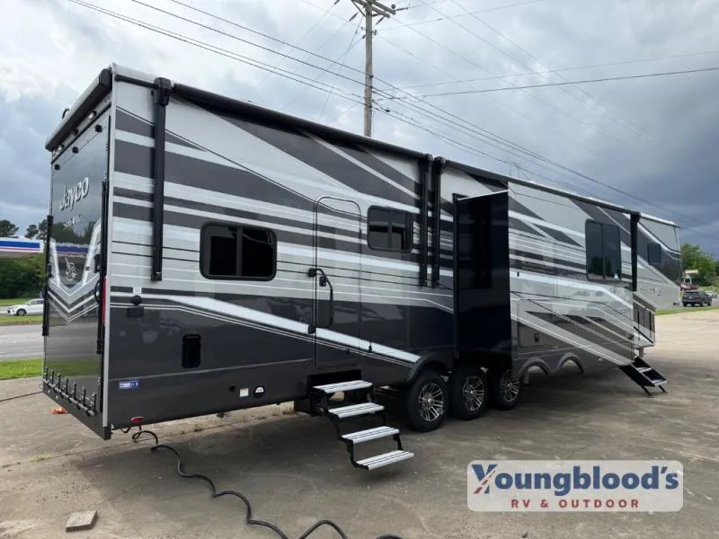 2025 Jayco Seismic 399 - Photo 3
