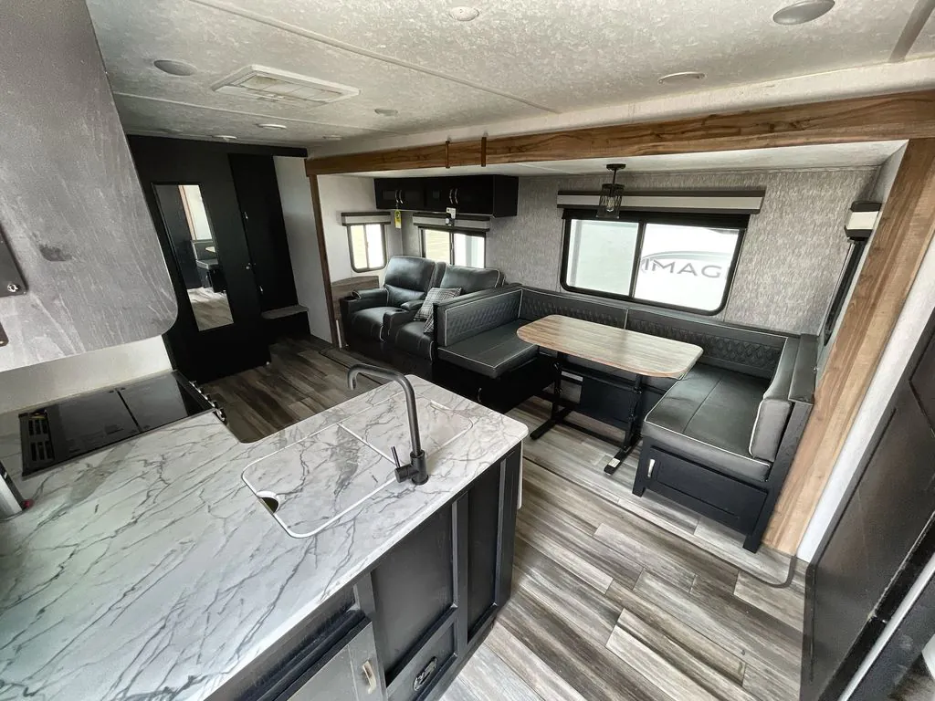 2023 Coachmen Freedom Express Ultra Lite 294BHDS - Photo 2