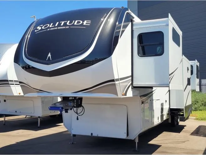 2026 Grand Design Solitude 376RD - Photo 4
