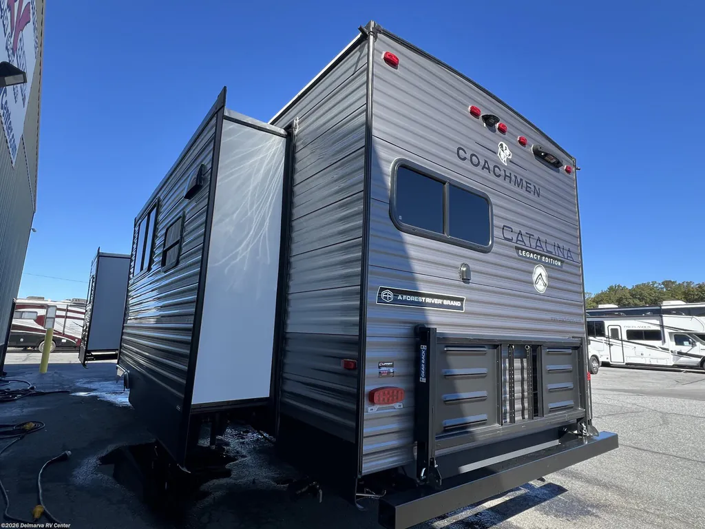 2025 Coachmen Catalina Legacy Edition 323MAZE, Photos photo 5
