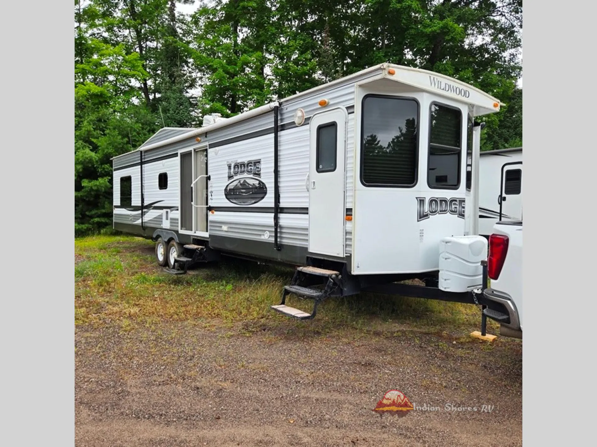 2015 Forest River Wildwood Lodge 404FB - Photo 2