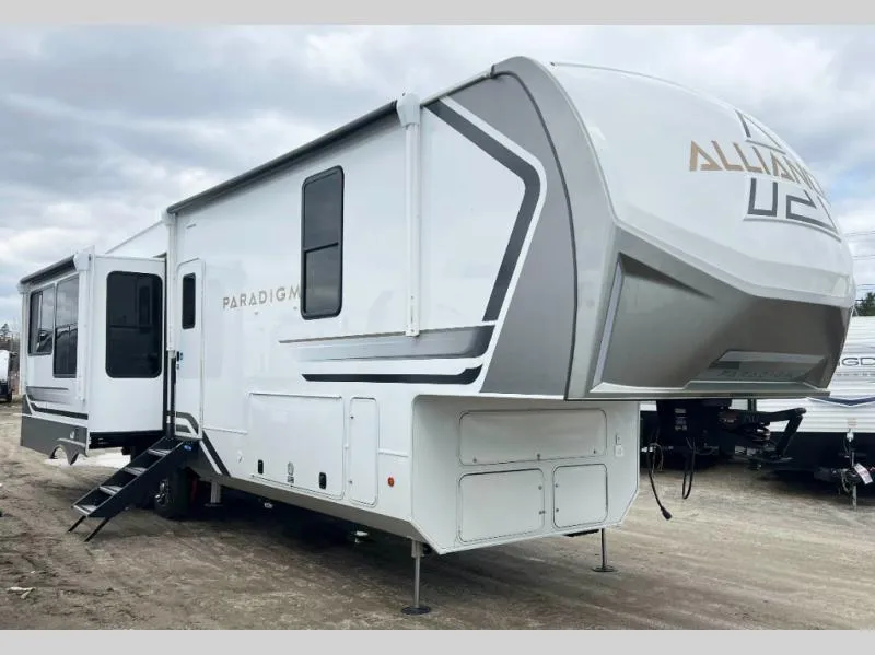 2026 Alliance RV Paradigm 340RL - Photo 2