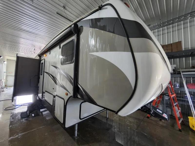 2015 CrossRoads RV ReZerve 28RL - Main photo