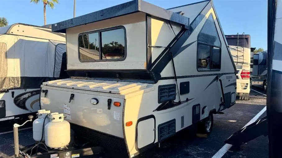 2018 Forest River Rockwood Hard Side A214HW, Photos photo 3