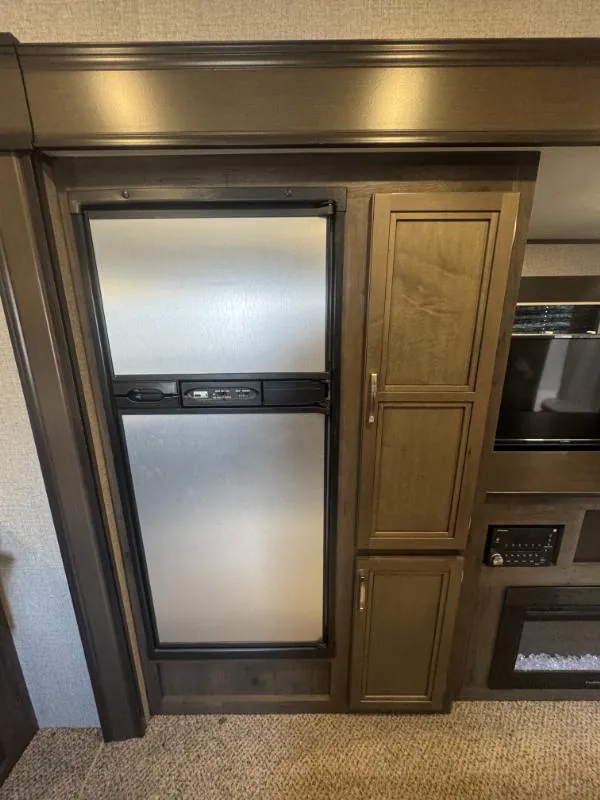 2020 Jayco Jay Flight SLX 8 235RKS dealer photo 9 from Kunes RV