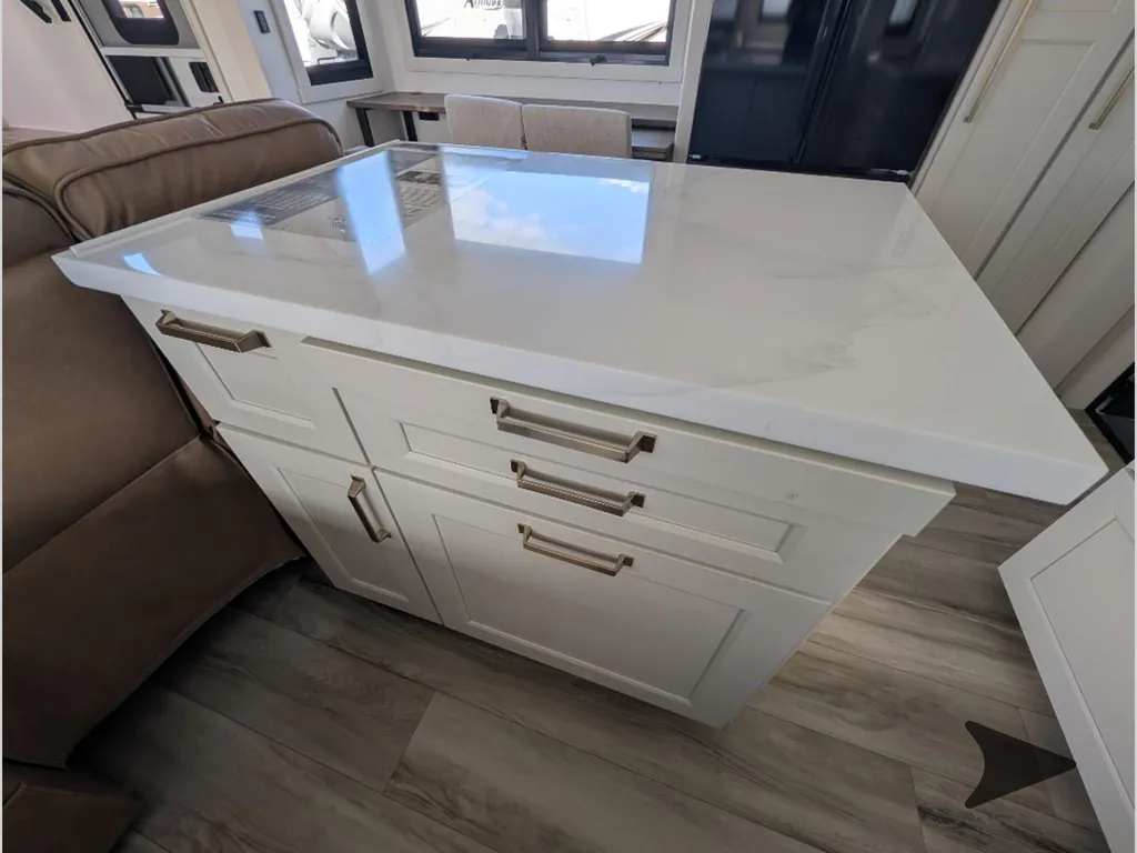 2027 Brinkley Model G 3970, Photos photo 17
