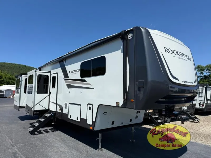 2026 Forest River Rockwood Signature 404SRK - Photo 2