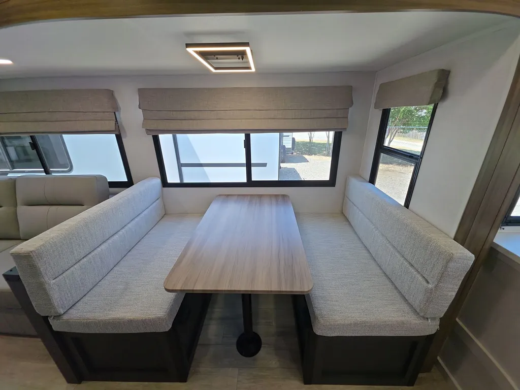 2027 Forest River Vibe 3400SB, Photos photo 14